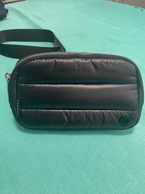lululemon Wonder Puff Belt Bag